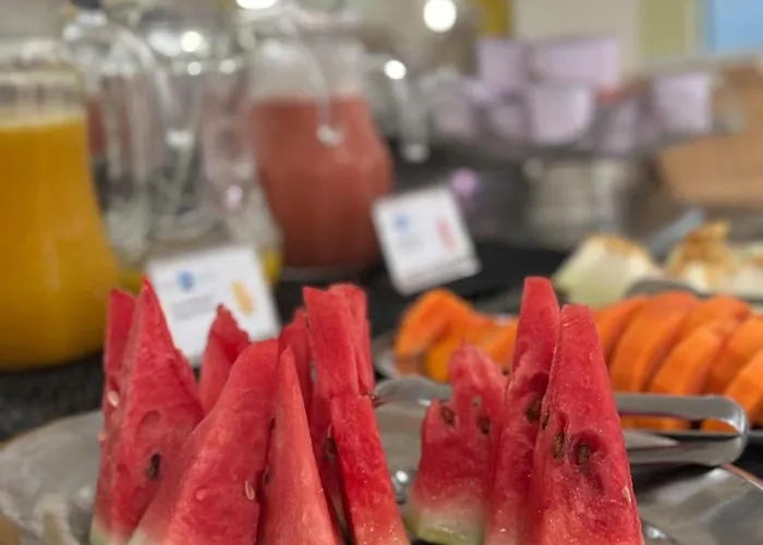 Hotel Express - Leva e busca no aeroporto grátis 24 horas
