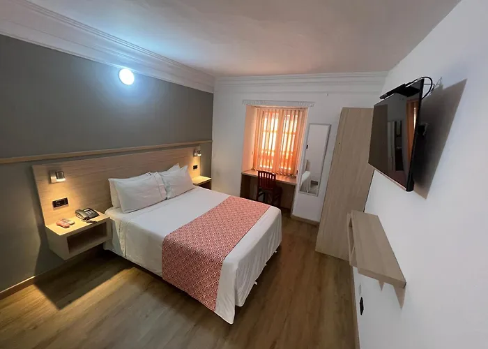Hotel Cacique Real