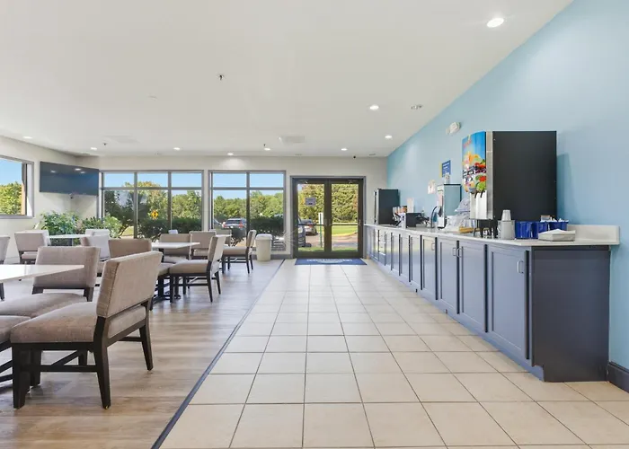 Days Inn & Suites By Wyndham Wynne