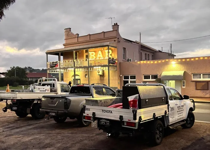 The Club Hotel Collie