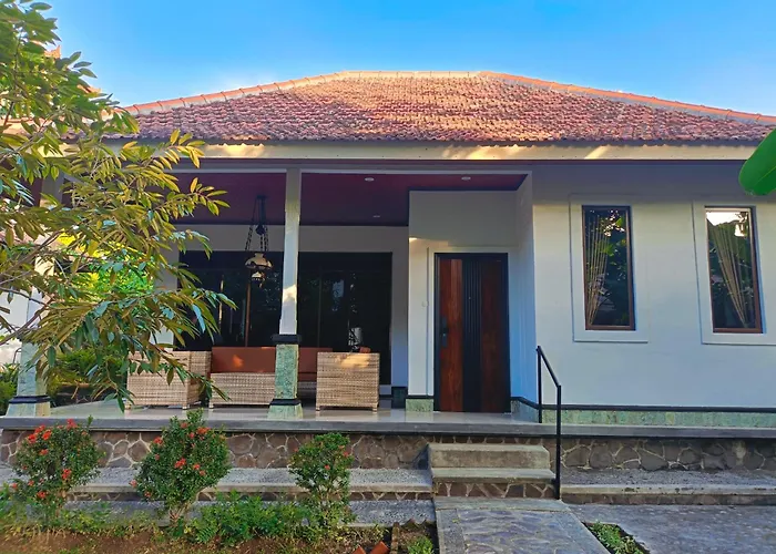 Rini Hotel