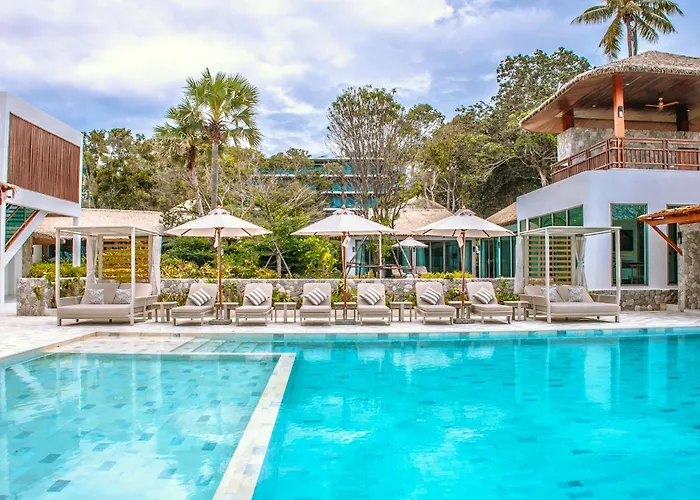 Luxtalay Khanom Hotel