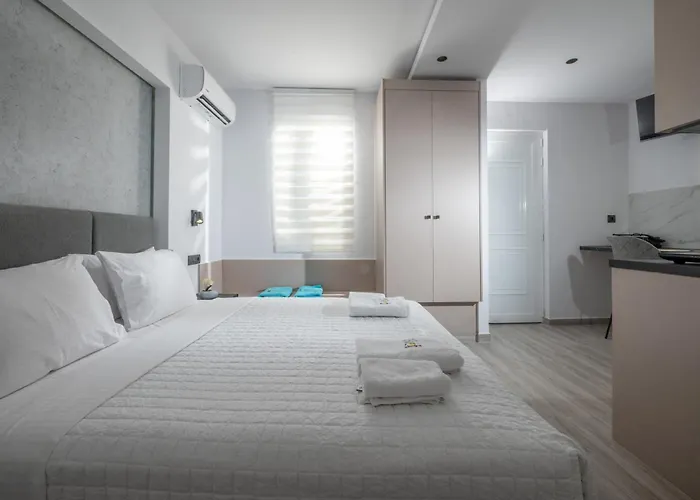 Honey Holiday Hotel