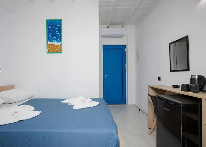 Finikas Resort Sfakia - Seaside Rooms