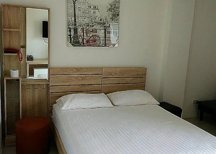 Kc Kamala Guesthouse