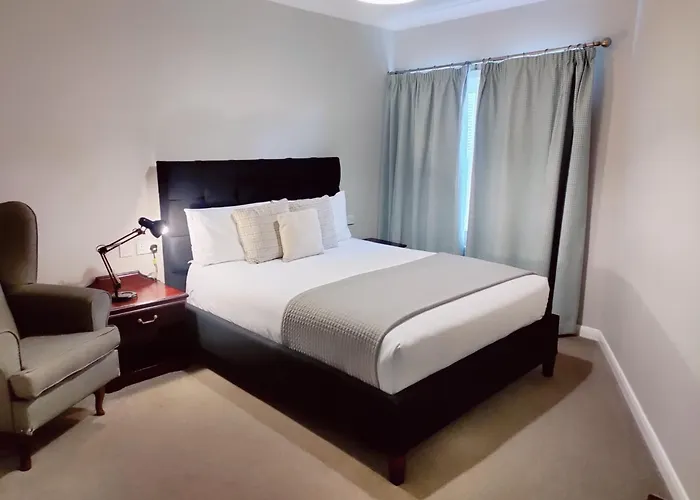 Michelangelos - Rooms, Restaurant&Bar