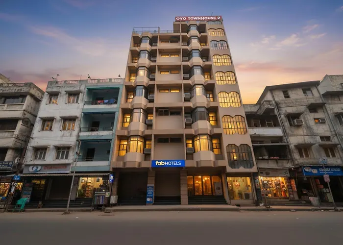 Fabhotel Ashoka Inn
