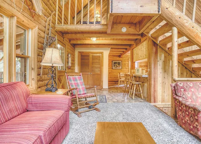 Cedarwood Lodge