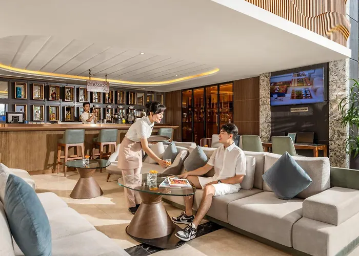 Peninsula Hotel Danang