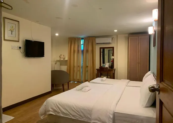 D'Feringghi Hotel