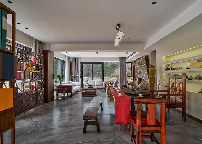 Pandora Boutique Hotel---Within Zhangjiajie National Forest Park,English Speaking Hostess,Free Luandry,Tickets Reserve, Personal Itinerary Service-Well Prepared Breakfast, Tea Culture Experience, Pandora Tea Tour