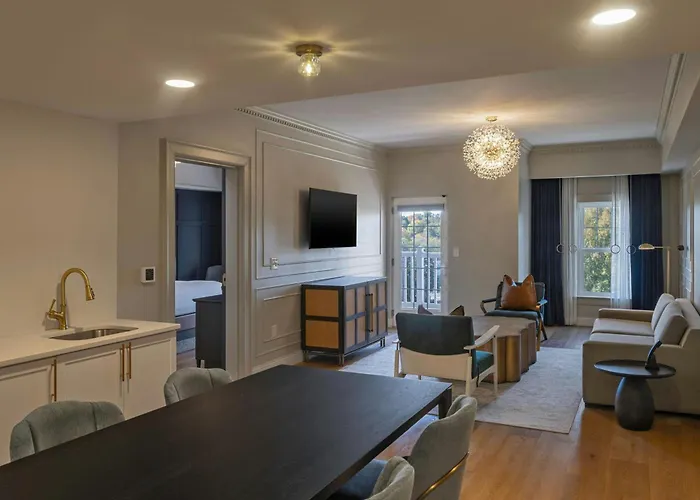 The Publisher, Downtown Fredericksburg, A Tribute Portfolio Hotel