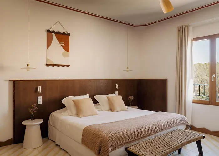 Boutique Hotel Responsable Et Restaurant Basgi Basgi