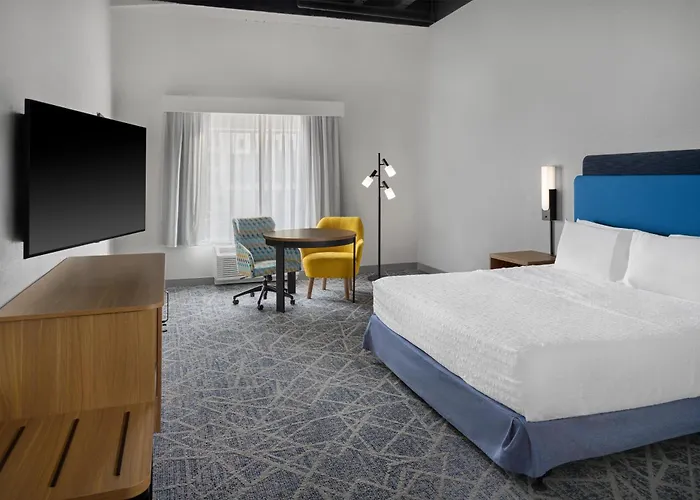 Hampton Inn By Hilton Lincoln Downtown
