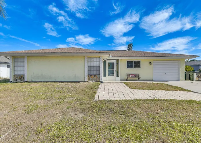 Fishing Dock & Grill: Pet-Friendly North Port Home