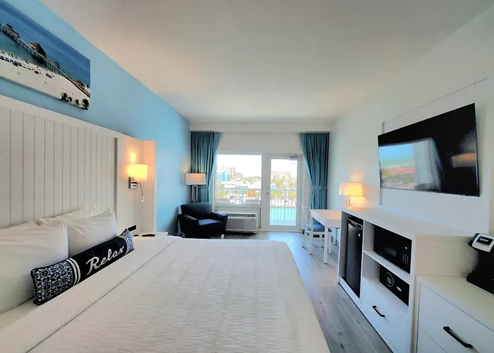 Charthouse Clearwater Beach Marina Hotel