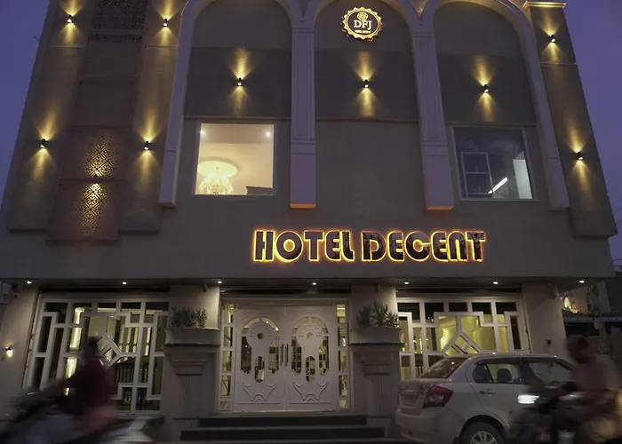 Hotel Decent