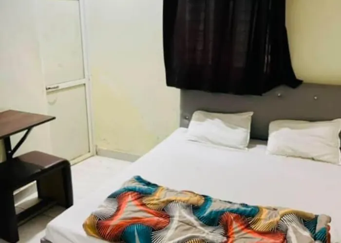 Hotel Om