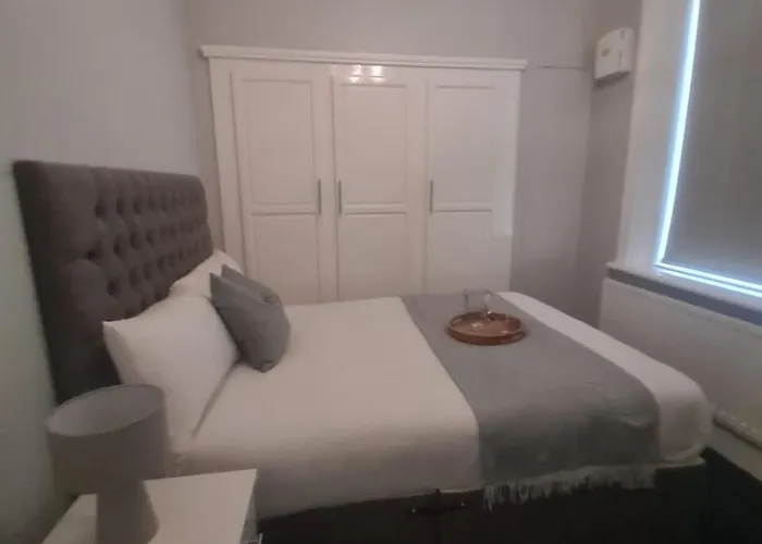 Hotel 52
