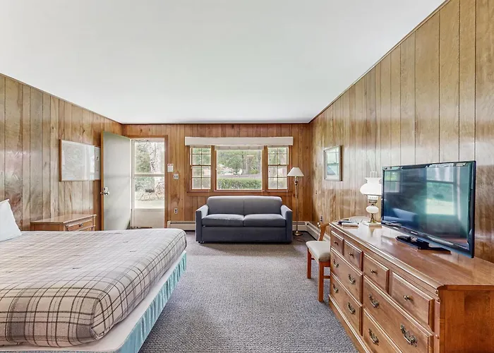 King Birch Lake Home, Unit 2