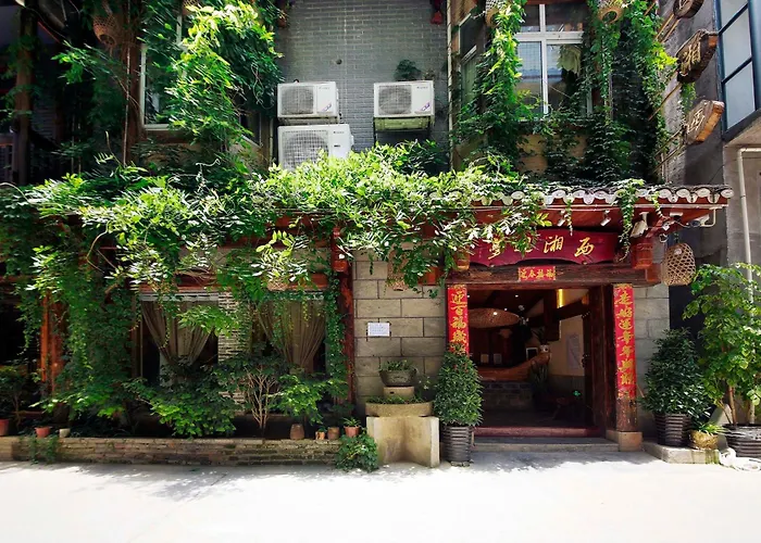 Zhangjiajie Xiangxi Dream Weaver Inn & Tianmen Mountain National Forest Park & Free Pick-Up & Breakfast,Coffee,Tea