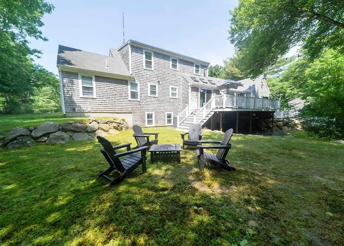 Falmouth Beach House: Bbq Bikes Family Fun & More
