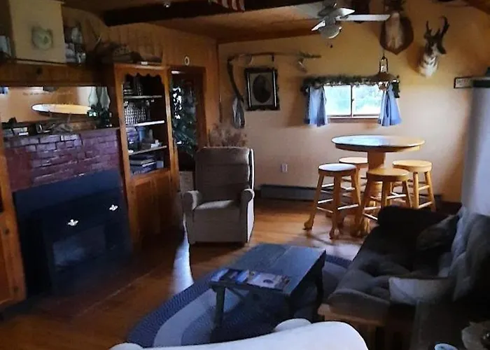 Secluded Cottage On East Ash Creek Near Fort Robinson State Park, Nebraska