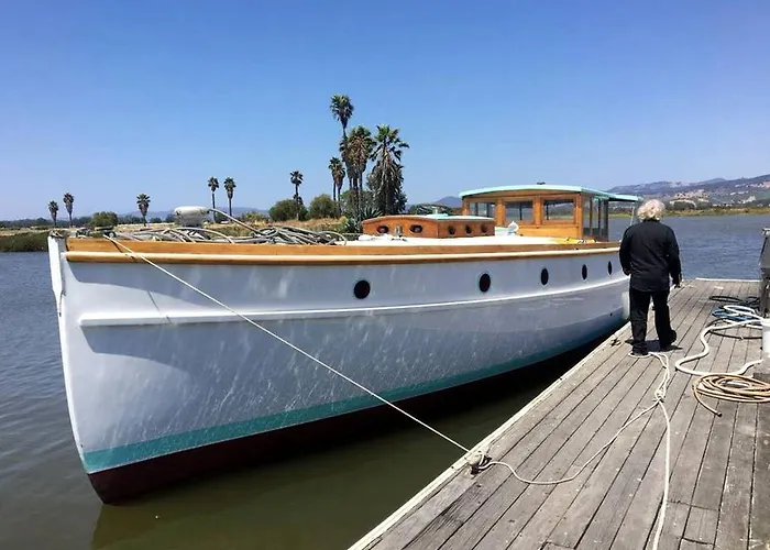 Fabulous Yacht Rental For A Unique Glamping Getaway In Bay Area, California