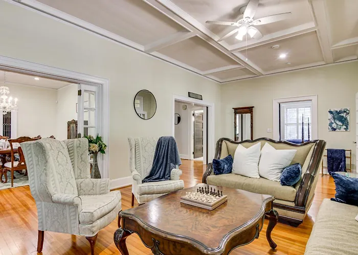 Walk To Coker University & Dtwn! Home W/ Game Room
