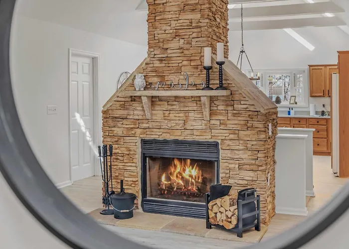 New 3 Bedroom 3 Bath Mountain Retreat