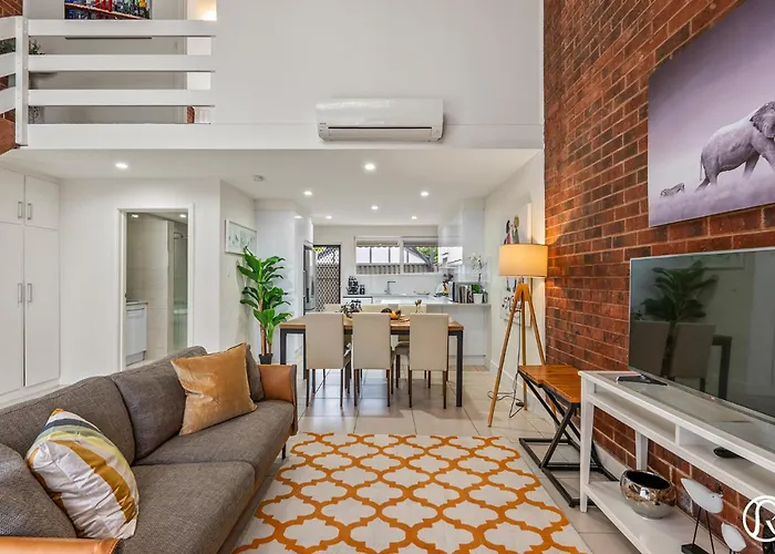 Norwood Urban Sanctuary Condo 2B1B Free Parking