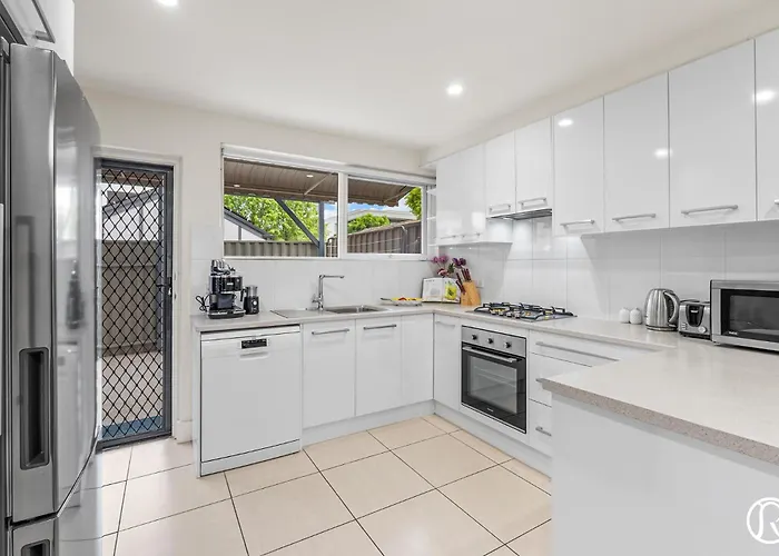 Norwood Urban Sanctuary Condo 2B1B Free Parking