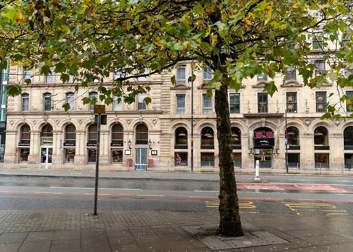 Manchester Portland By Sunday