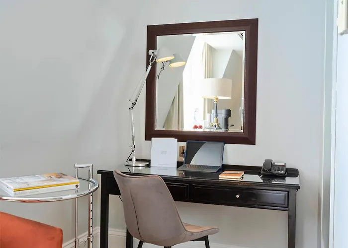 London Bridge Hotel