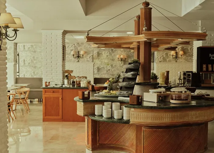 Beneste Villa Flamenca Hotel