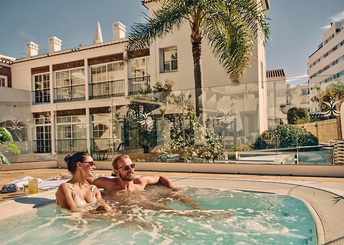 Beneste Villa Flamenca Hotel