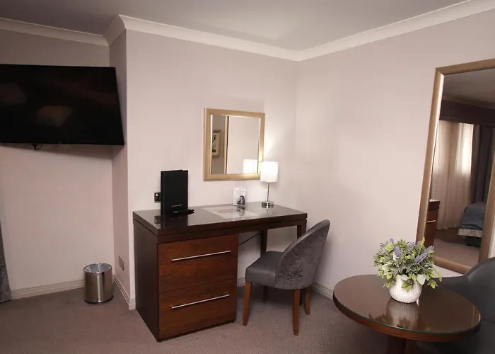 Golden Lion Hotel