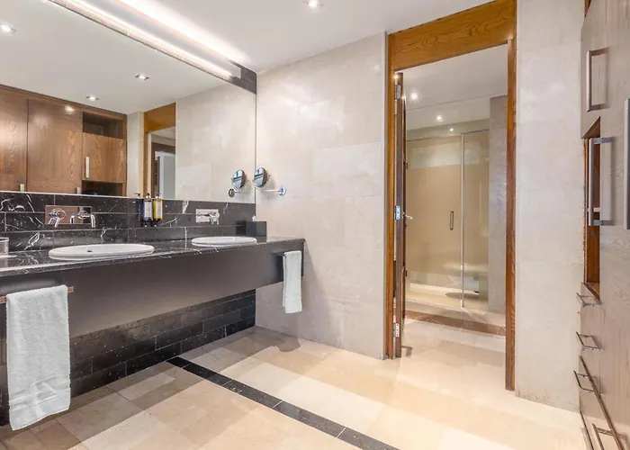 Eurostars Suites Mirasierra