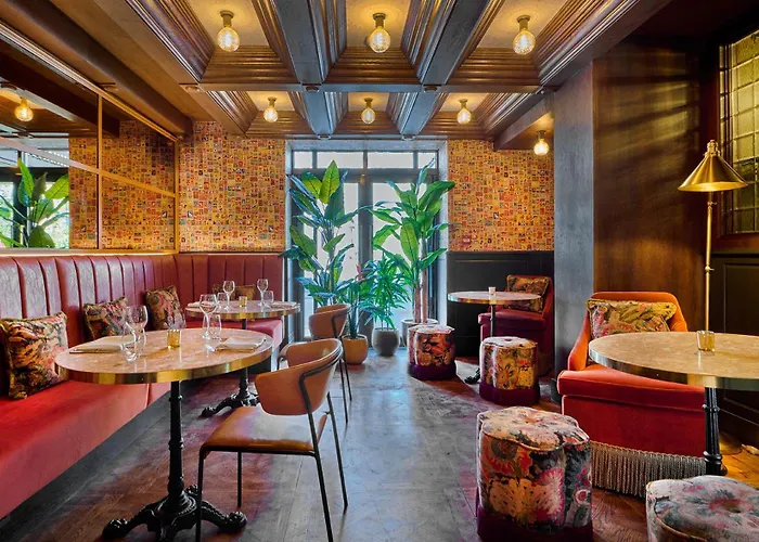 The Queens Hotel