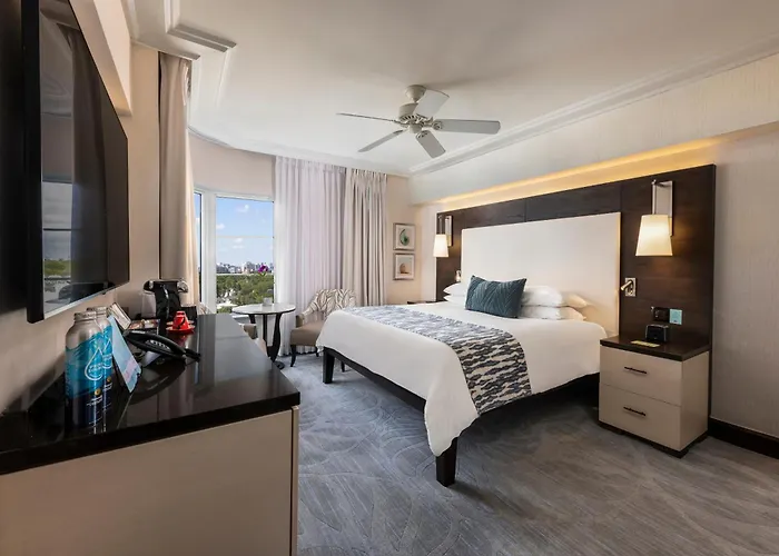 The Palms Hotel & Spa