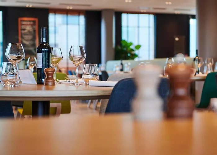 Holiday Inn Bordeaux Sud - Pessac, an IHG Hotel