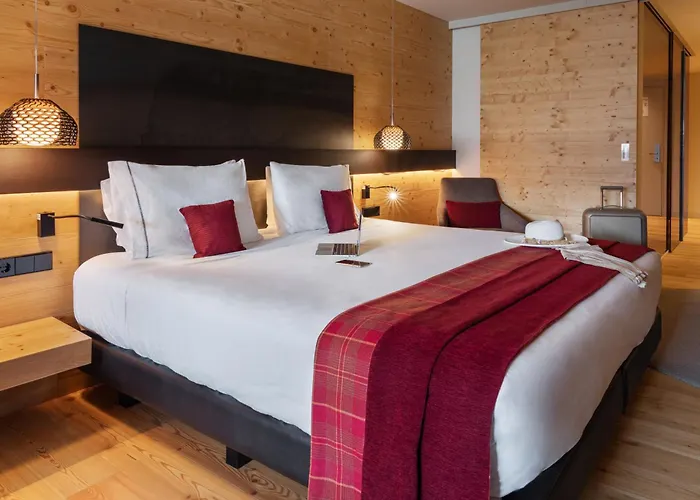 Lodge Park Hotel