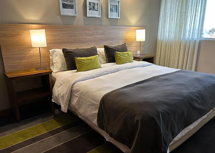 Hotel Tower Inn & Suites