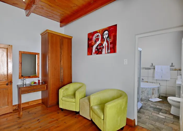 Mimosa Lodge