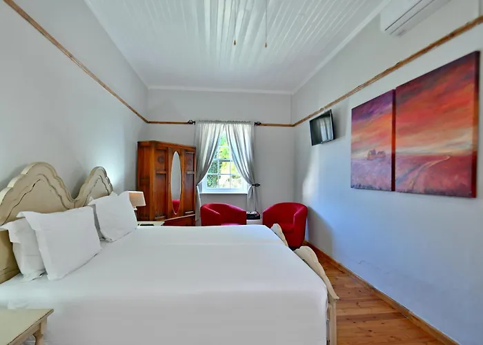 Mimosa Lodge