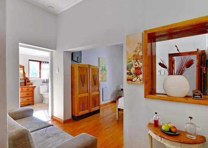 Mimosa Lodge