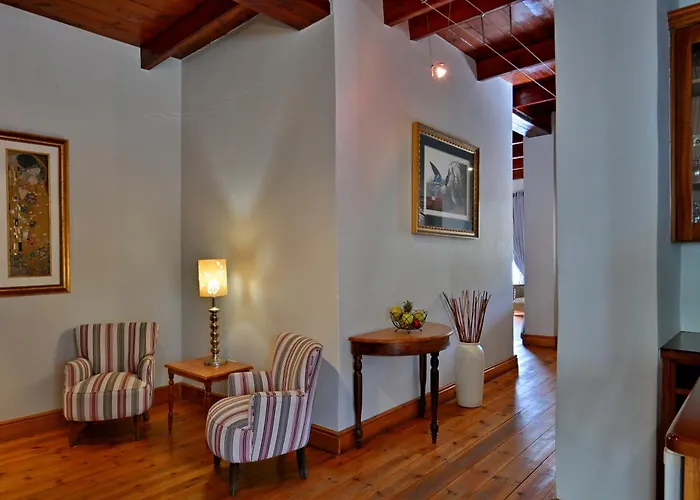 Mimosa Lodge