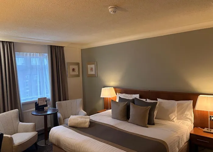 Caledonian Hotel