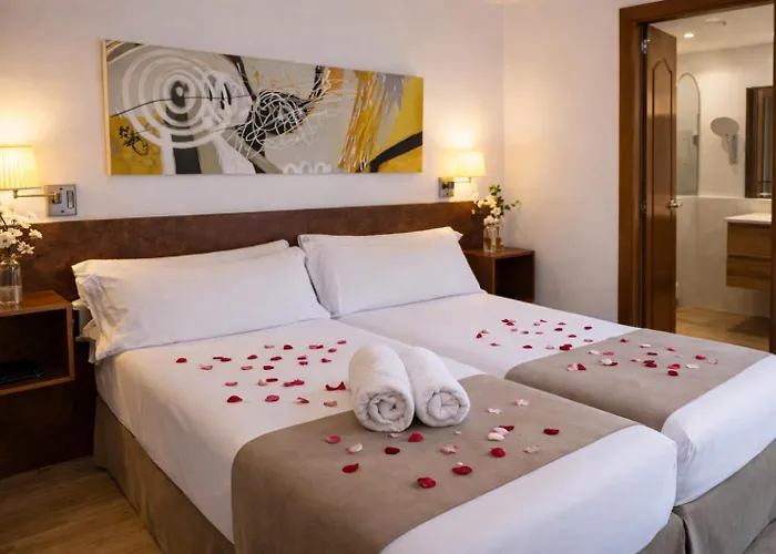 Aston Hotel