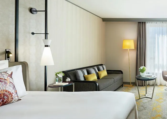 Renaissance Paris La Defense Hotel